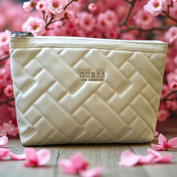 NWT Guess Kelce Travel Cosmetic Bag Cream Color Makeup Toiletry Pouch Organizer - Picture 3 of 11